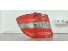 PILOTO TRASERO IZQUIERDO A1698202364 