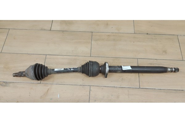 Recambio de transmision delantera derecha para opel insignia berlina 2.0cdti 130 fap referencia OEM IAM 13219092  