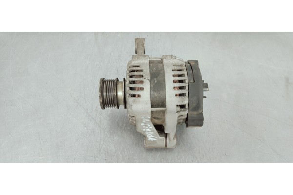 Recambio de alternador para opel insignia berlina 2.0cdti 130 fap referencia OEM IAM 13502583  