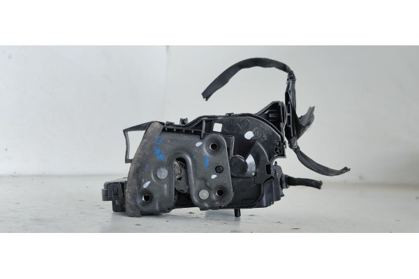 Recambio de cerradura puerta trasera derecha para renault scenic iv 1.2 tce energy referencia OEM IAM 825023641R  