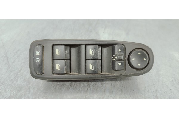 Recambio de mando elevalunas delantero izquierdo para citroen c4 picasso 1.6 hdi referencia OEM IAM 96639383ZD  