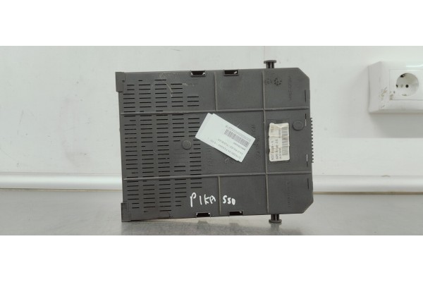 Recambio de caja reles / fusibles para citroen c4 picasso 1.6 hdi referencia OEM IAM 9664059080  