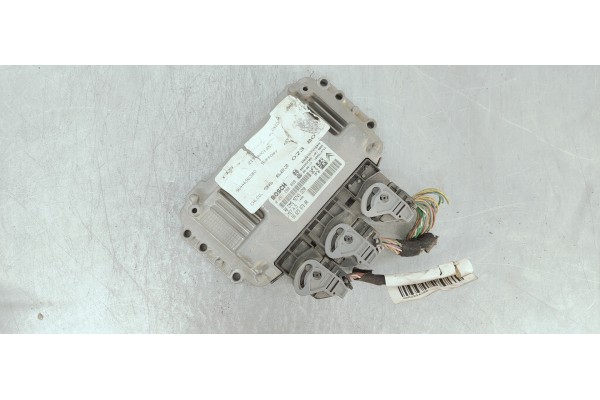 Recambio de centralita motor uce para citroen c4 berlina collection referencia OEM IAM 0261208899  