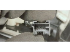 Recambio de guarnecidos palanca cambio para citroen c4 picasso 1.6 hdi referencia OEM IAM 9660065477  