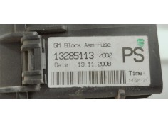 Recambio de caja reles / fusibles para opel insignia berlina 2.0cdti 130 fap referencia OEM IAM 13285113  
