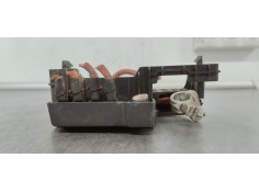 Recambio de caja reles / fusibles para opel insignia berlina 2.0cdti 130 fap referencia OEM IAM 13285113  