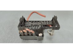 Recambio de caja reles / fusibles para opel insignia berlina 2.0cdti 130 fap referencia OEM IAM 13285113  