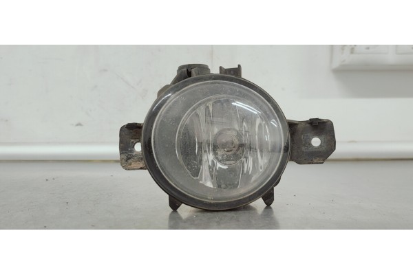 Recambio de faro antiniebla izquierdo para bmw serie 1 berlina (e81/e87) 2.0 d referencia OEM IAM 63176924655  