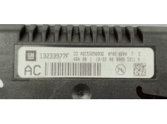 Recambio de pantalla multifuncion para opel insignia berlina 2.0cdti 130 fap referencia OEM IAM 13233977F  