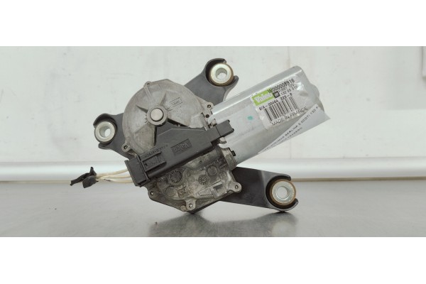 Recambio de motor limpia trasero para opel insignia berlina 2.0cdti 130 fap referencia OEM IAM 13269910  