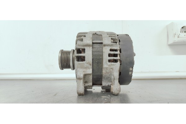 Recambio de alternador para audi a4 ber. (b8) 2.0 tdi referencia OEM IAM 03L903017E  