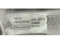 Recambio de moldura antiniebla izquierda para citroen c4 picasso 1.6 hdi referencia OEM IAM 9654197977  