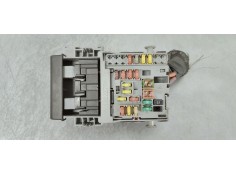 Recambio de caja reles / fusibles para opel insignia berlina 2.0cdti 130 fap referencia OEM IAM 13222786  
