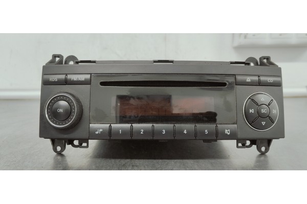 Recambio de sistema audio / radio cd para mercedes-benz clase b (w245) 2.0 cdi referencia OEM IAM A1698200286  