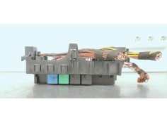 Recambio de caja reles / fusibles para mercedes-benz clase b (w245) 2.0 cdi referencia OEM IAM A1695450001  
