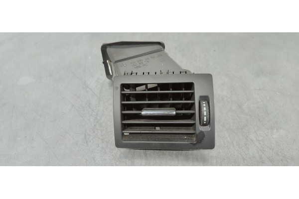 Recambio de rejilla aireadora para mercedes-benz clase b (w245) 2.0 cdi referencia OEM IAM 1698300254  
