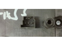 Recambio de mando elevalunas delantero izquierdo para mercedes-benz clase b (w245) 2.0 cdi referencia OEM IAM A1698206410  