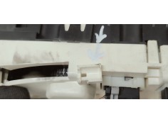 Recambio de mando climatizador para mercedes-benz clase b (w245) 2.0 cdi referencia OEM IAM A1698300585  