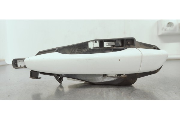 Recambio de maneta exterior trasera izquierda para citroen c4 cactus 1.6 hdi referencia OEM IAM 9802977380  