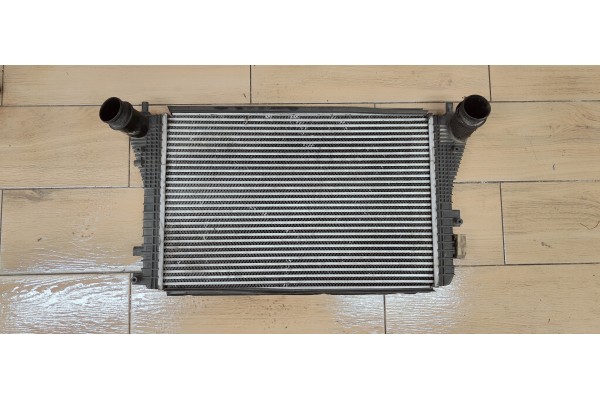 Recambio de intercooler para audi a3 sportback (8p) 1.6 tdi referencia OEM IAM 1K0145803AF  