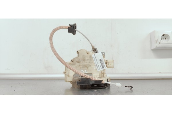 Recambio de cerradura puerta delantera derecha para audi a3 sportback (8p) 1.6 tdi referencia OEM IAM 4F1837016  