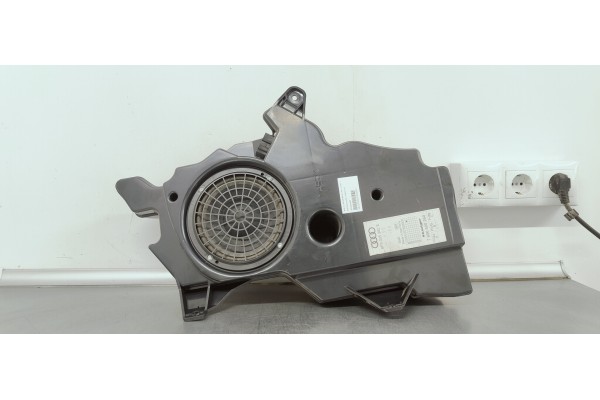Recambio de sistema audio / radio cd para audi a3 sportback (8p) 1.6 tdi referencia OEM IAM 8P3035382E  