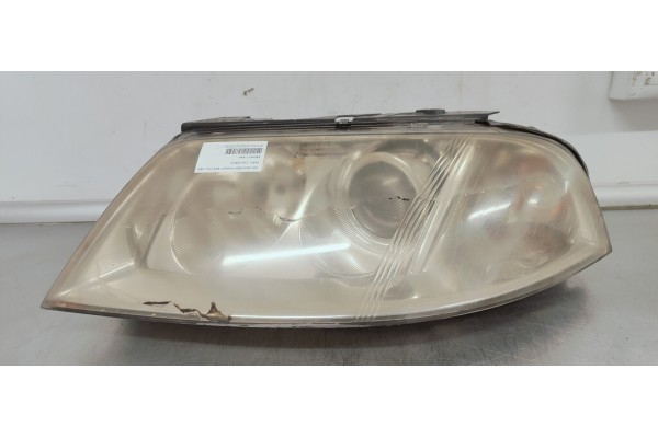 Recambio de faro izquierdo para volkswagen passat berlina (3b3) 1.9tdi 130 4x4 referencia OEM IAM 3B0941015AN  