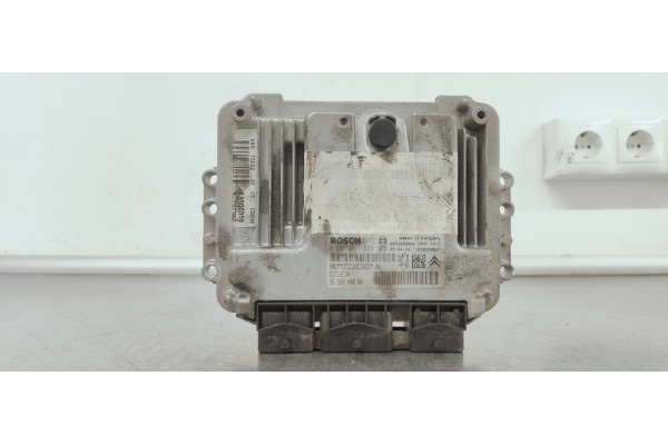Recambio de centralita motor uce para citroen c4 berlina vtr plus referencia OEM IAM 0281011629  
