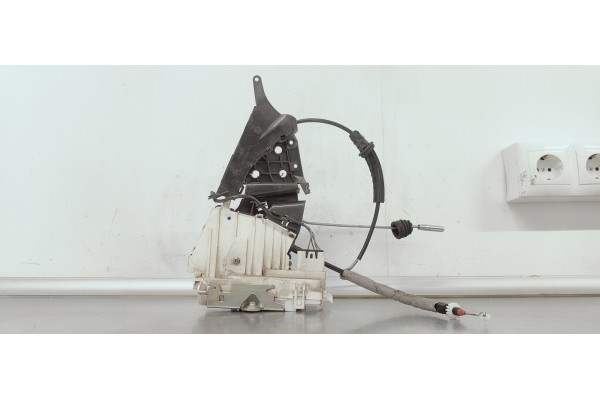 Recambio de cerradura puerta delantera izquierda para mercedes-benz clase b (w245) 2.0 cdi referencia OEM IAM 1697202535  