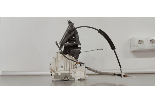 Recambio de cerradura puerta trasera izquierda para mercedes-benz clase b (w245) 2.0 cdi referencia OEM IAM 1697302135  