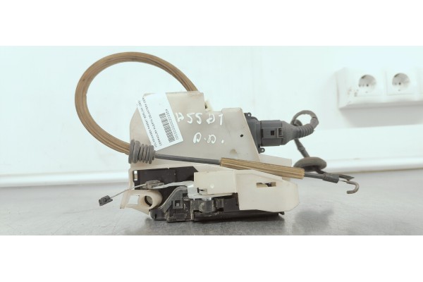 Recambio de cerradura puerta delantera derecha para volkswagen passat berlina (3b3) 1.9tdi 130 4x4 referencia OEM IAM   