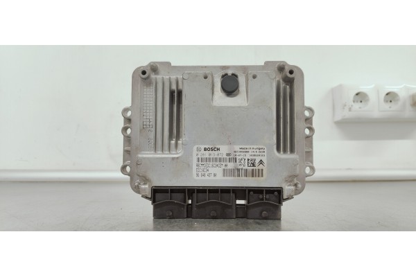 Recambio de centralita motor uce para peugeot partner kasten 1.6 hdi 90 referencia OEM IAM 0281013872  