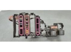 CAJA RELES / FUSIBLES 8K0971845A 
