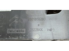 Recambio de molduras traseras para citroen c4 cactus 1.6 hdi referencia OEM IAM 9801855280  