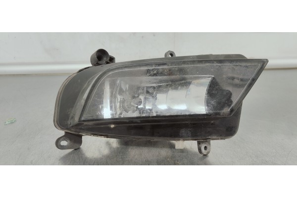 Recambio de faro antiniebla derecho para audi a4 ber. (b8) 2.0 tdi referencia OEM IAM 8K0941700B  