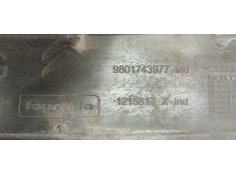 Recambio de molduras delanteras para citroen c4 cactus 1.6 hdi referencia OEM IAM 9801743977  