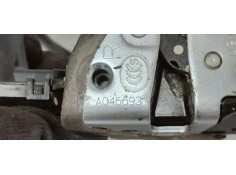 Recambio de cerradura puerta delantera derecha para toyota rav 4 (a3) 2.2 d referencia OEM IAM A046693  