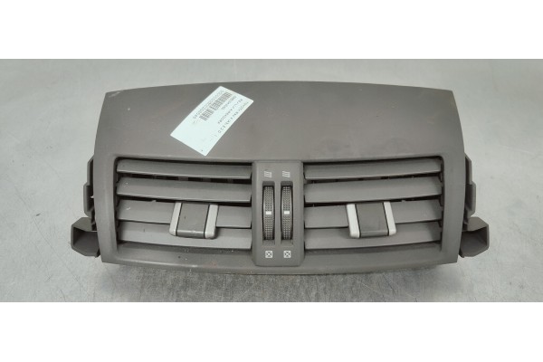 Recambio de rejilla aireadora para toyota rav 4 (a3) 2.2 d referencia OEM IAM 5567042050  