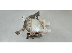 CAJA RELES / FUSIBLES 8273042020 