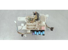 Recambio de caja reles / fusibles para toyota rav 4 (a3) 2.2 d referencia OEM IAM 8273042020  