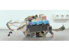 Recambio de caja reles / fusibles para toyota rav 4 (a3) 2.2 d referencia OEM IAM 8273042020  