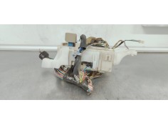 Recambio de caja reles / fusibles para toyota rav 4 (a3) 2.2 d referencia OEM IAM 8273042020  