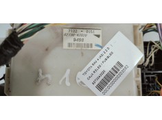 Recambio de caja reles / fusibles para toyota rav 4 (a3) 2.2 d referencia OEM IAM 8273042020  