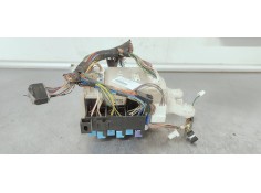 Recambio de caja reles / fusibles para toyota rav 4 (a3) 2.2 d referencia OEM IAM 8273042020  