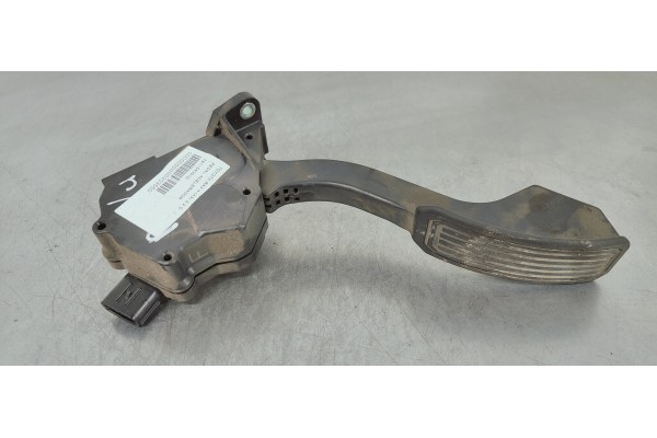 Recambio de pedal acelerador para toyota rav 4 (a3) 2.2 d referencia OEM IAM 7811042010  
