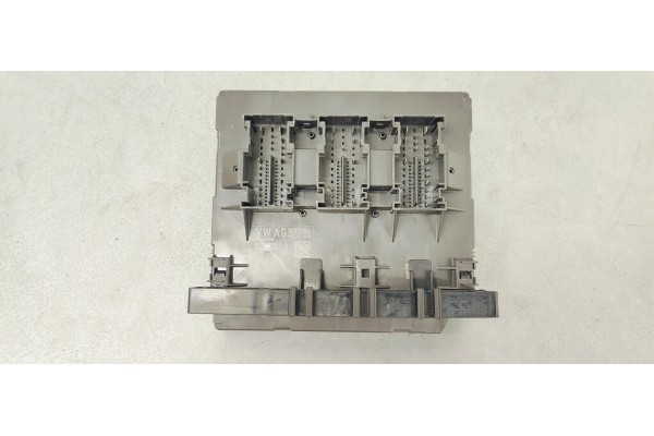 Recambio de modulo electronico para volkswagen tiguan (5n2) 2.0 tsi referencia OEM IAM 5K0937084L  