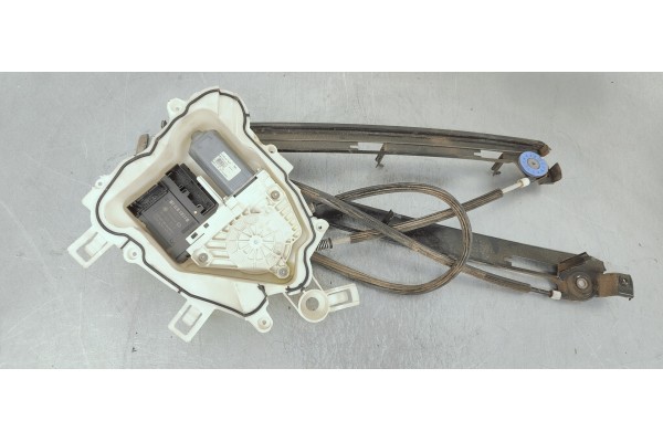 Recambio de elevalunas delantero derecho para seat altea (5p1) 1.9 tdi referencia OEM IAM 5P0837402A  