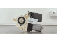 MOTOR ELEVALUNAS TRASERO DERECHO 5P0839402 