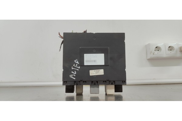 Recambio de caja reles / fusibles para seat altea (5p1) 1.9 tdi referencia OEM IAM 1K0937049K  