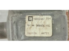 Recambio de elevalunas delantero derecho para opel insignia berlina 2.0cdti 130 fap referencia OEM IAM 13302452  